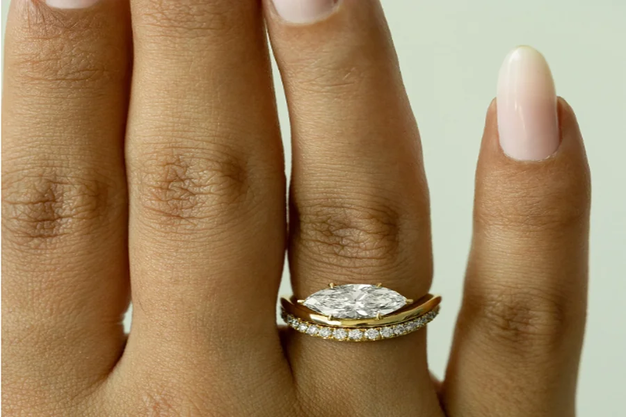 The Timeless Appeal of Solitaire Engagement Rings: Why Classic Designs Continue to Captivate